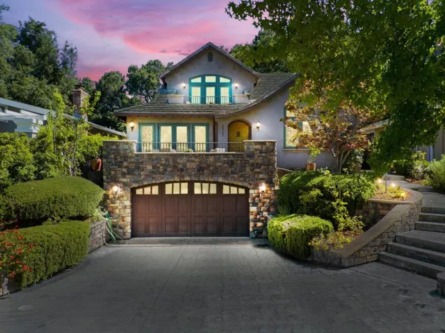20283 La Paloma Avenue, Saratoga, California 95070