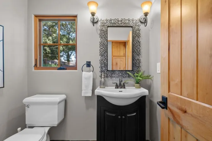 20283 La Paloma Avenue, Saratoga, California 95070