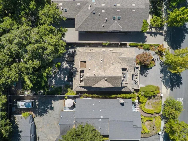 20283 La Paloma Avenue, Saratoga, California 95070