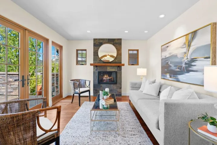 20283 La Paloma Avenue, Saratoga, California 95070