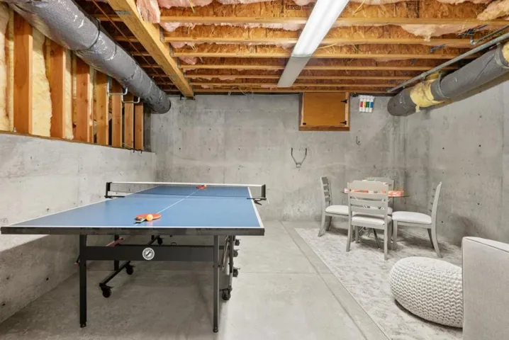 20283 La Paloma Avenue, Saratoga, California 95070