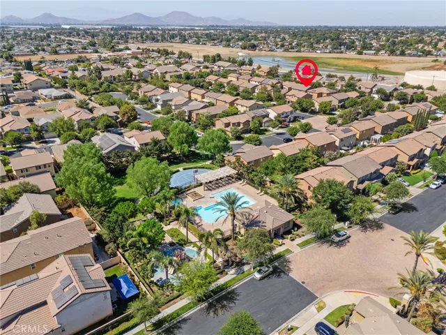 Aerial showing property proximity to Community facilities.