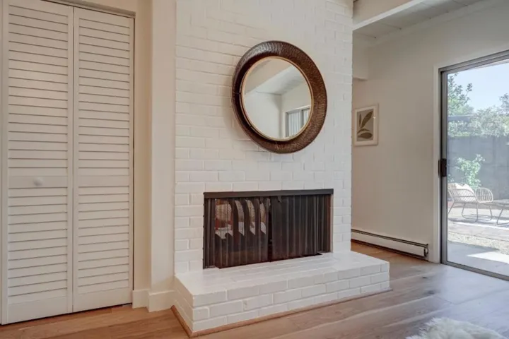 20 Roosevelt Circle, Palo Alto, California 94306
