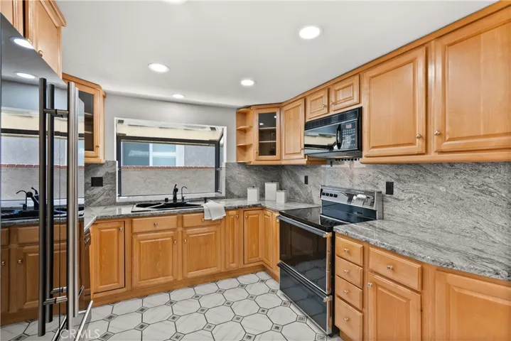 20390 Via Rivera, Yorba Linda, California 92886