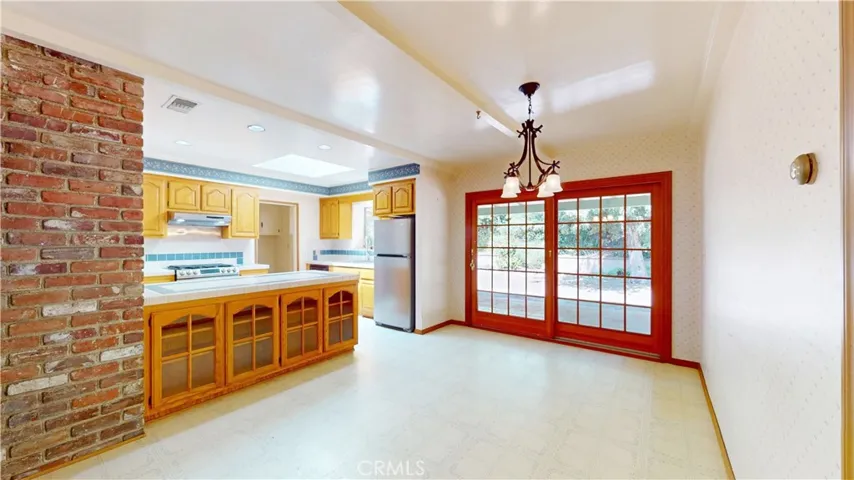 Dining Room to Kitchen