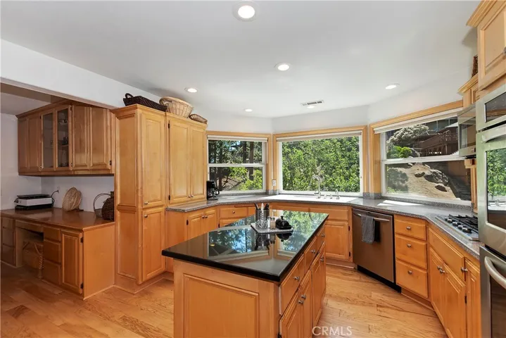 40550 Quail Run Road, Big Bear, California 92315