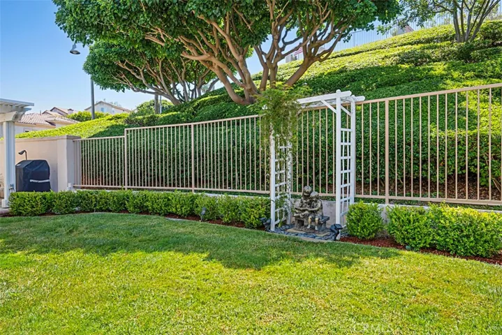 21412 Canaria, Mission Viejo, California 92692
