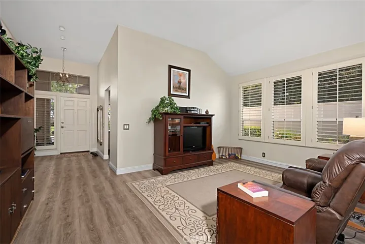 21412 Canaria, Mission Viejo, California 92692