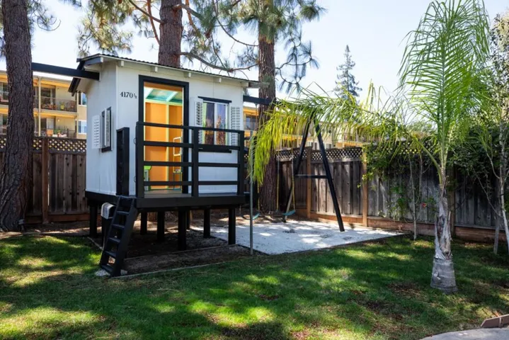 4170 Wallis Court, Palo Alto, California 94306