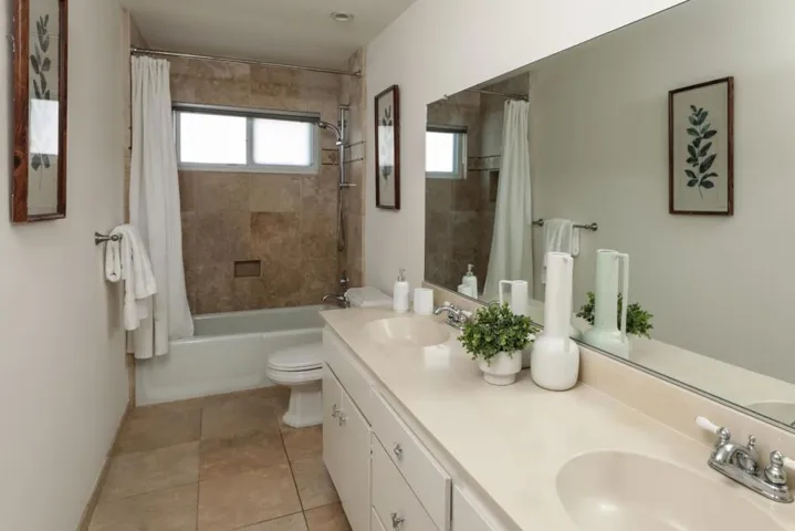 4170 Wallis Court, Palo Alto, California 94306