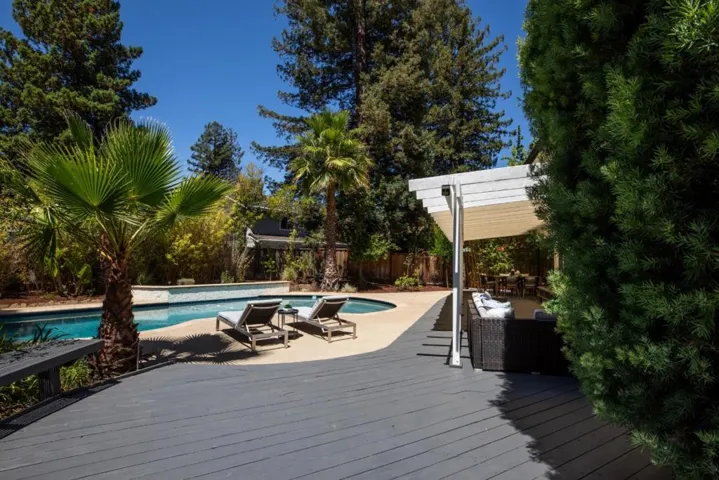 4170 Wallis Court, Palo Alto, California 94306