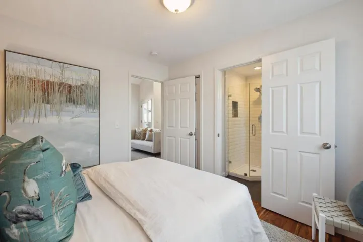 307 Old County Road 4, San Carlos, California 94070