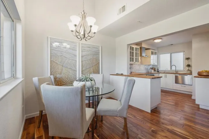 307 Old County Road 4, San Carlos, California 94070
