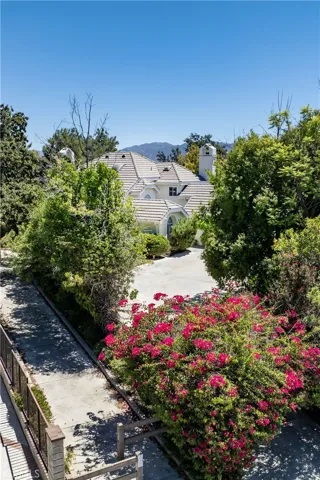 24450 Snowy Owl Court, Valencia, California 91355