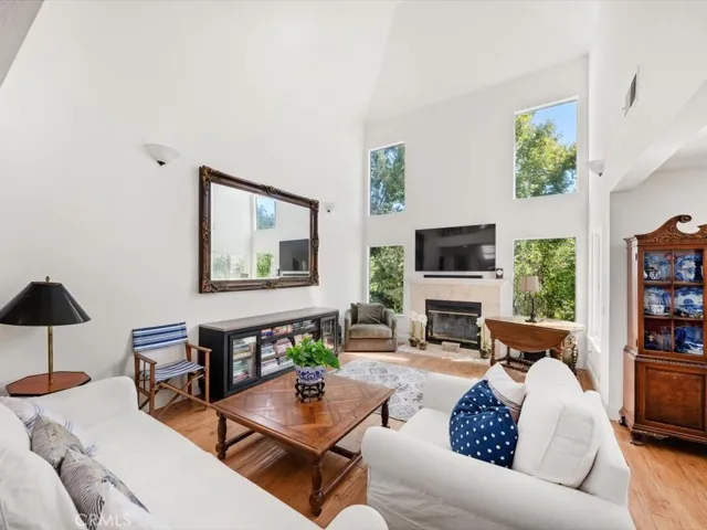 24450 Snowy Owl Court, Valencia, California 91355