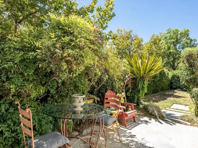 24450 Snowy Owl Court, Valencia, California 91355