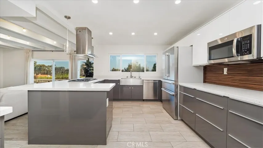 1090 S Rimwood Drive, Anaheim, California 92807