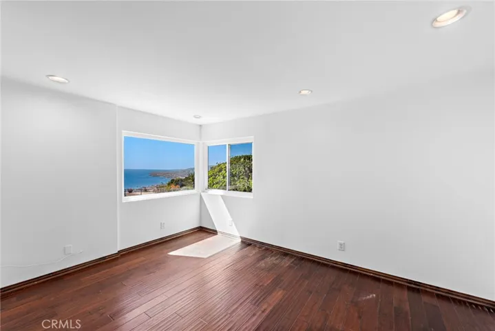 875 Baja Street, Laguna Beach, California 92651