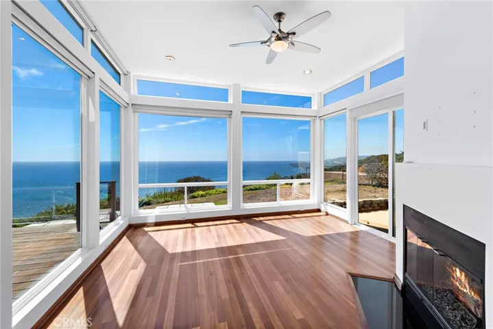 875 Baja Street, Laguna Beach, California 92651
