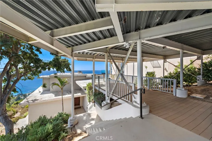 875 Baja Street, Laguna Beach, California 92651
