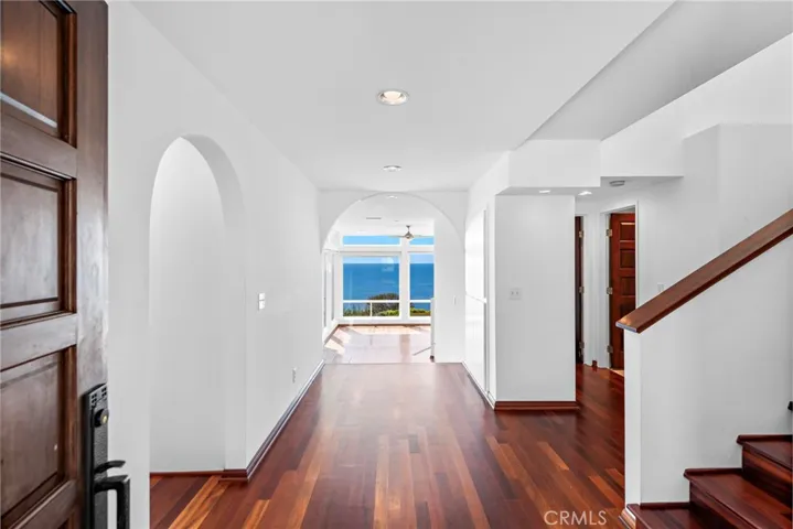 875 Baja Street, Laguna Beach, California 92651