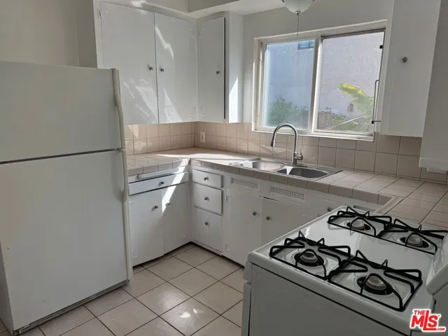 1101 Euclid Street E, Santa Monica, California 90403