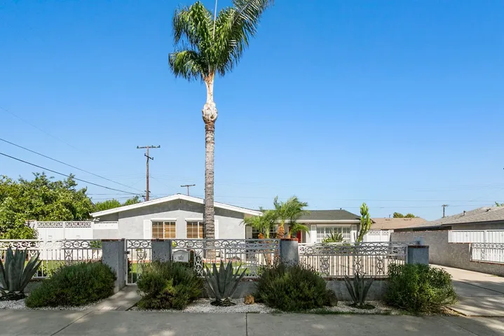 9845 Greenwood Avenue, Montclair, California 91763