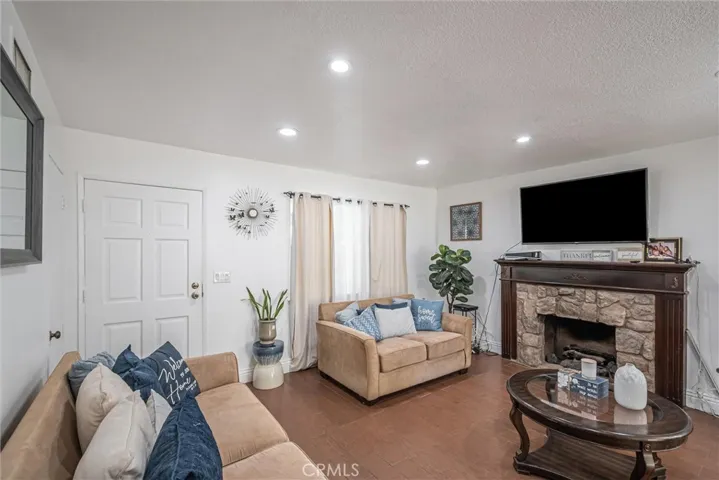 29441 Florabunda Road, Canyon Country, California 91387
