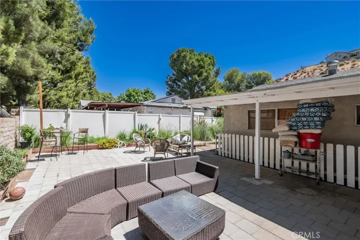 29441 Florabunda Road, Canyon Country, California 91387