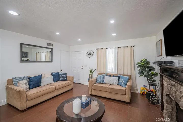 29441 Florabunda Road, Canyon Country, California 91387