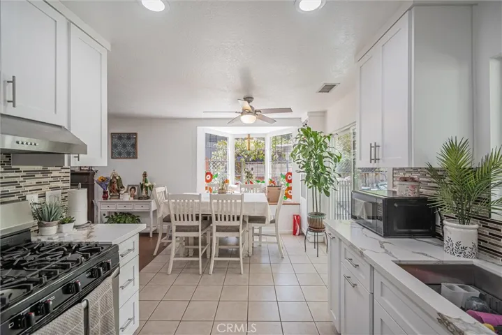 29441 Florabunda Road, Canyon Country, California 91387