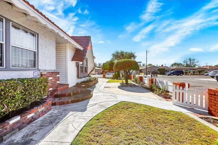 7752 Chester Avenue, Stanton, California 90680