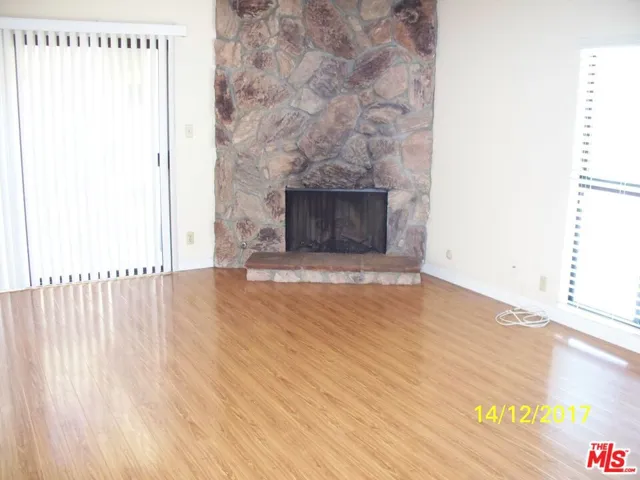 13412 Burbank Boulevard 1, Sherman Oaks, California 91401