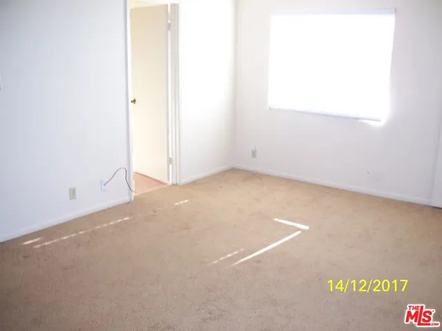 13412 Burbank Boulevard 1, Sherman Oaks, California 91401