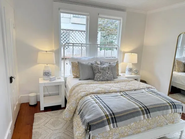 252 Chestnut Street, Pacific Grove, California 93950