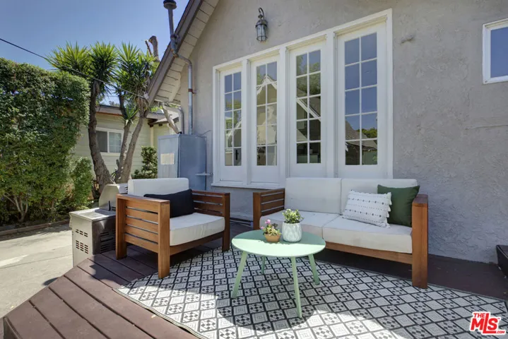 1579 Oak Grove Drive, Los Angeles, California 90041