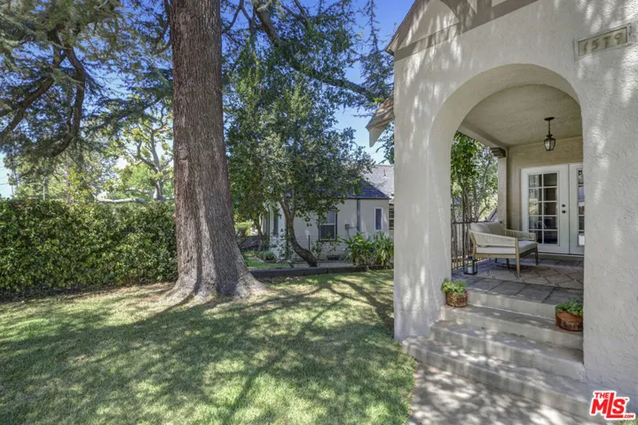 1579 Oak Grove Drive, Los Angeles, California 90041