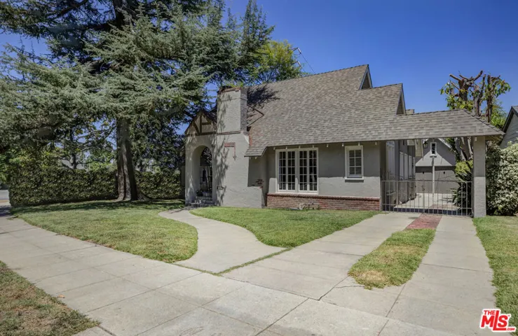 1579 Oak Grove Drive, Los Angeles, California 90041