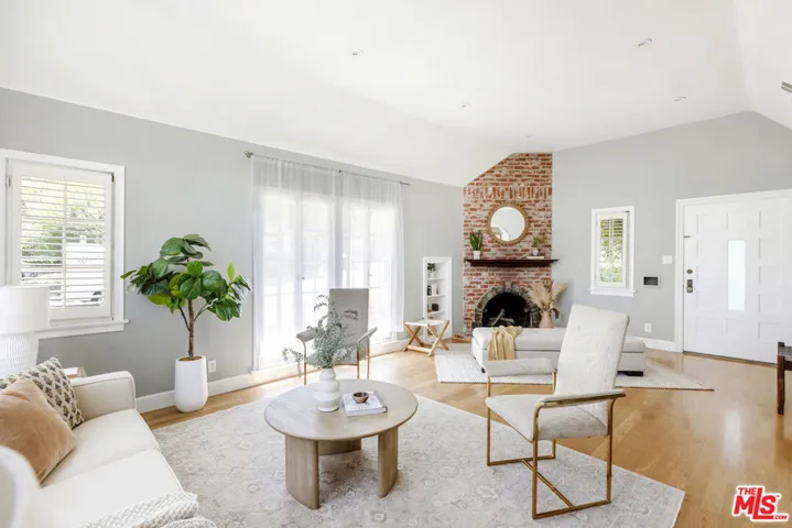 1579 Oak Grove Drive, Los Angeles, California 90041