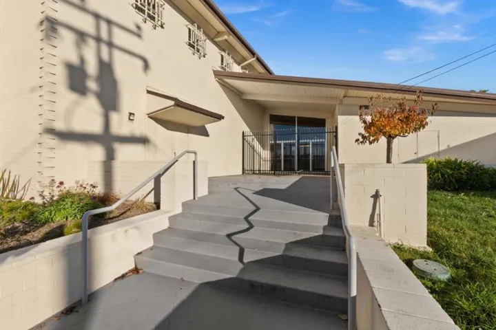 330 Carlston Street, Richmond, California 94805