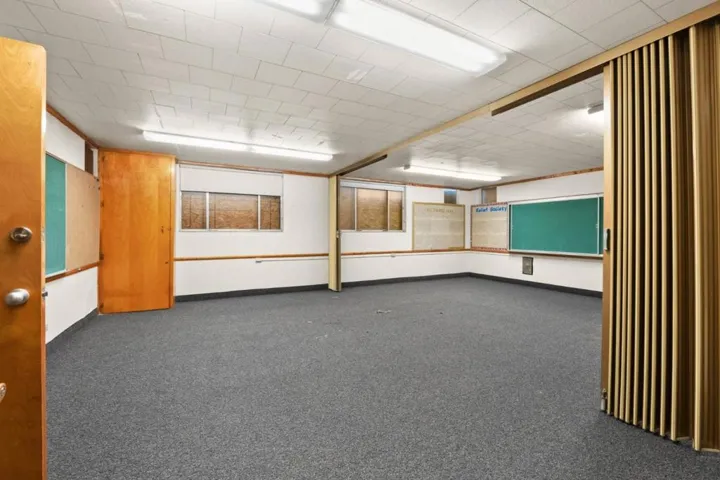 330 Carlston Street, Richmond, California 94805