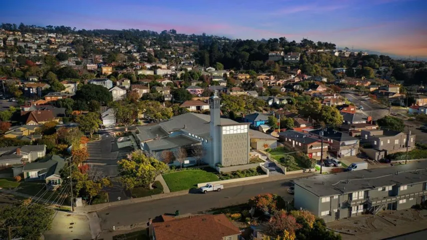 330 Carlston Street, Richmond, California 94805