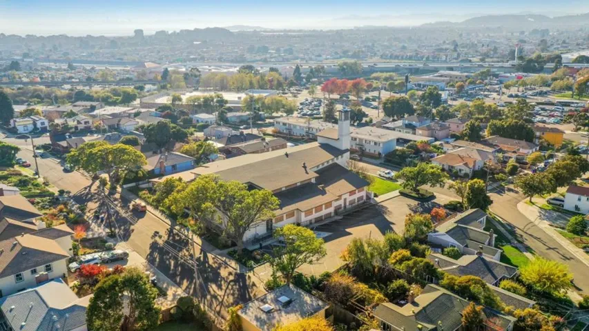 330 Carlston Street, Richmond, California 94805
