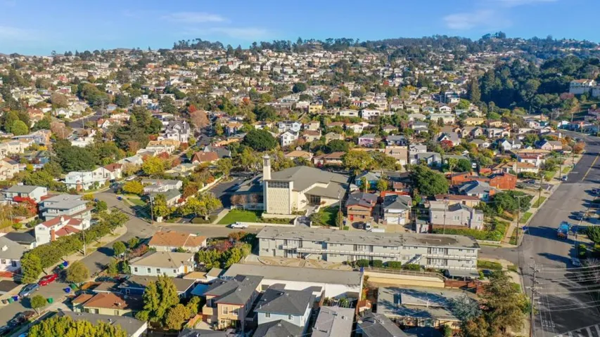 330 Carlston Street, Richmond, California 94805