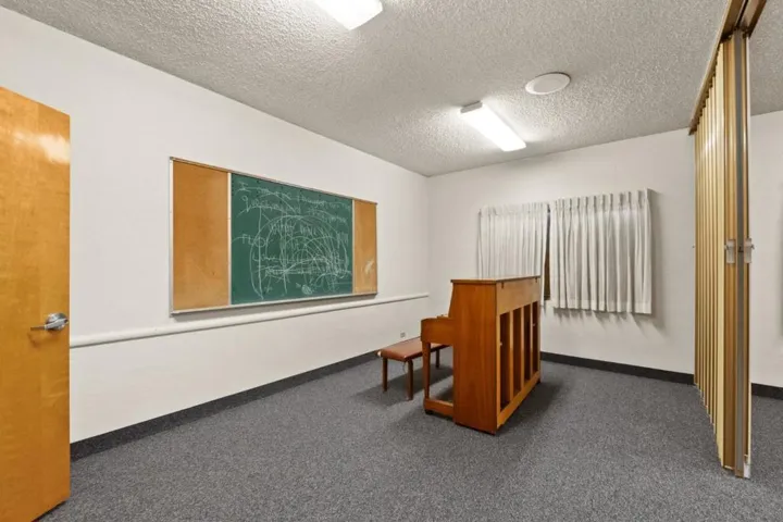 330 Carlston Street, Richmond, California 94805