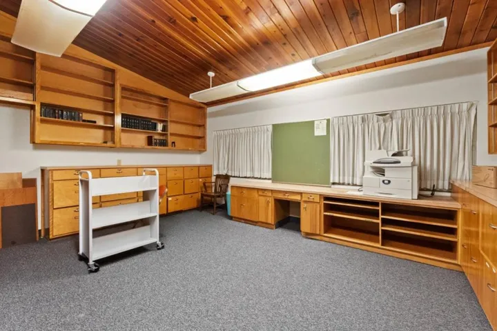330 Carlston Street, Richmond, California 94805