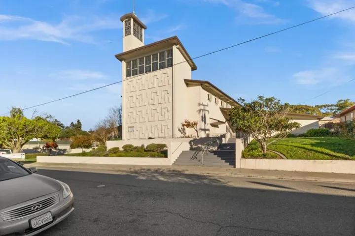 330 Carlston Street, Richmond, California 94805