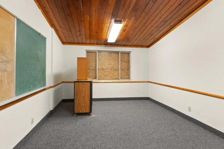 330 Carlston Street, Richmond, California 94805