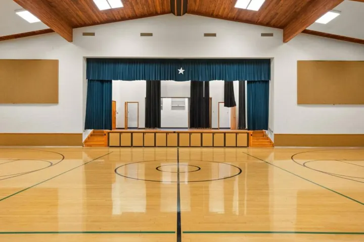 330 Carlston Street, Richmond, California 94805