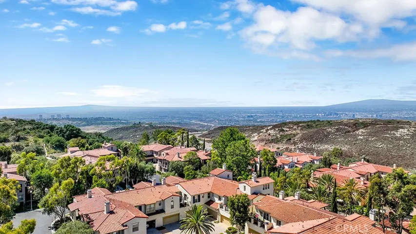 16 Talmont, Newport Coast, California 92657